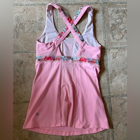 Lululemon top - Picture 2 of 3